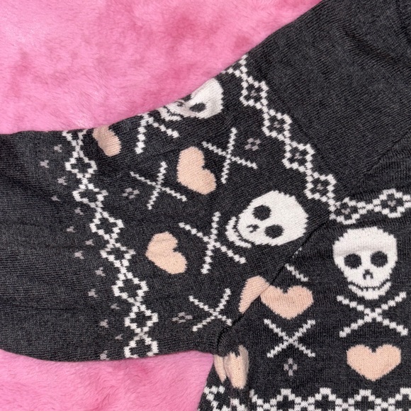Torrid Grey w/ White Skull and Pink Hearts Crossbones Sweater - Picture 4 of 7